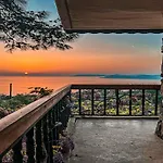 Hotel Faralia