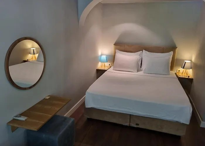 Faralia Hotell 3*