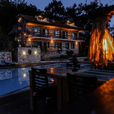 Faralia Otel 3*