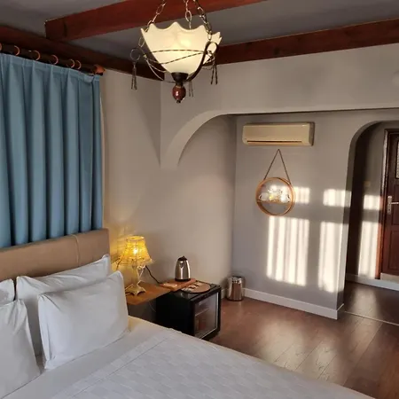 Otel Faralia 3*
